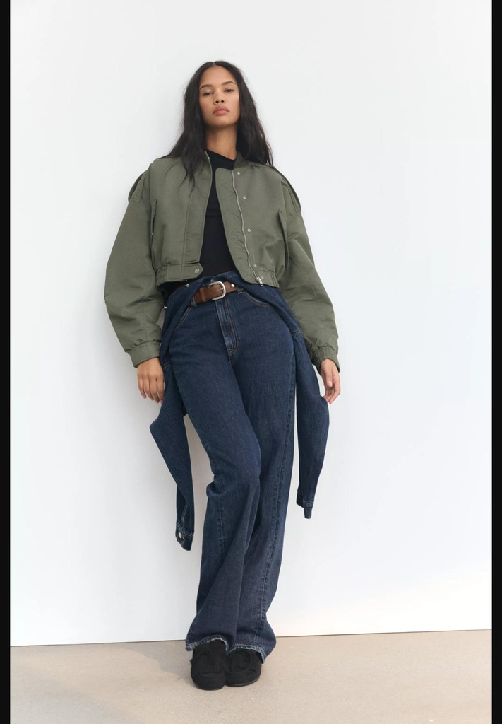 Бомбер с карманами ZARA 3427/716