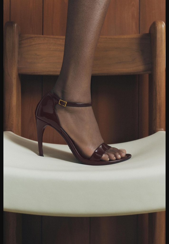Босоножки из искусственной кожи с ремешком ZARA 1309/410