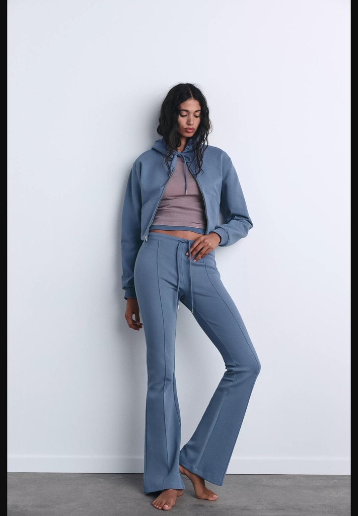 Брюки-клеш с перекрестной строчкой по низу ZARA 3641/845-12