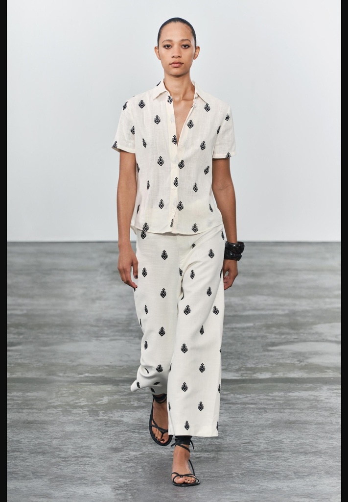 Брюки-кюлоты с контрастной вышивкой из коллекции zw collection ZARA 2731/245