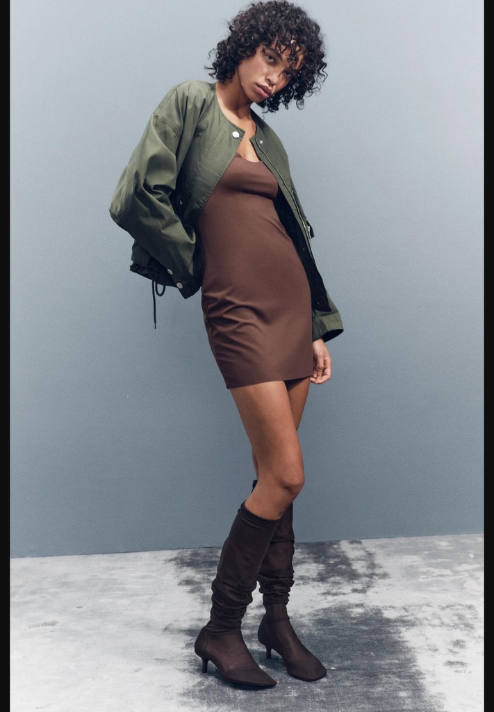 Жакет с контрастными манжетами из коллекции zw ZARA 4369/247