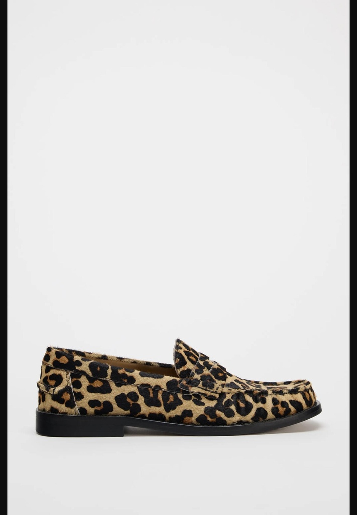 Кожаные мокасины с животным принтом ZARA 1520/410