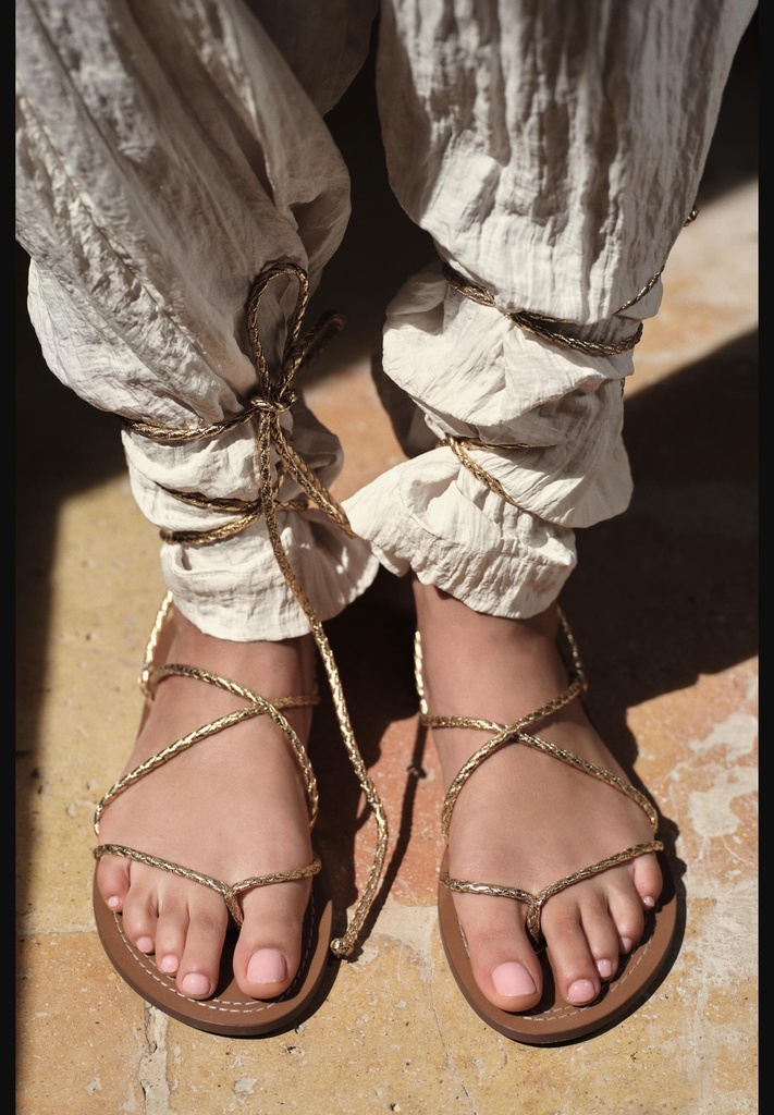 Шнурованные сандалии на плоской подошве ZARA 2610/410