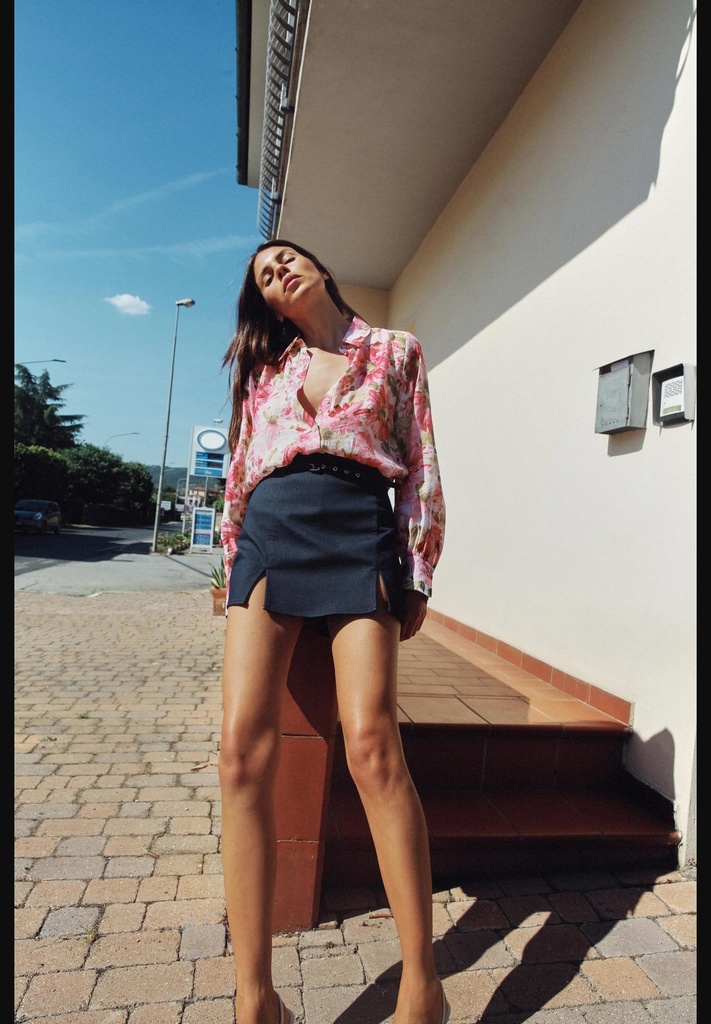 Шорты с разрезами и поясом ZARA 1165/327