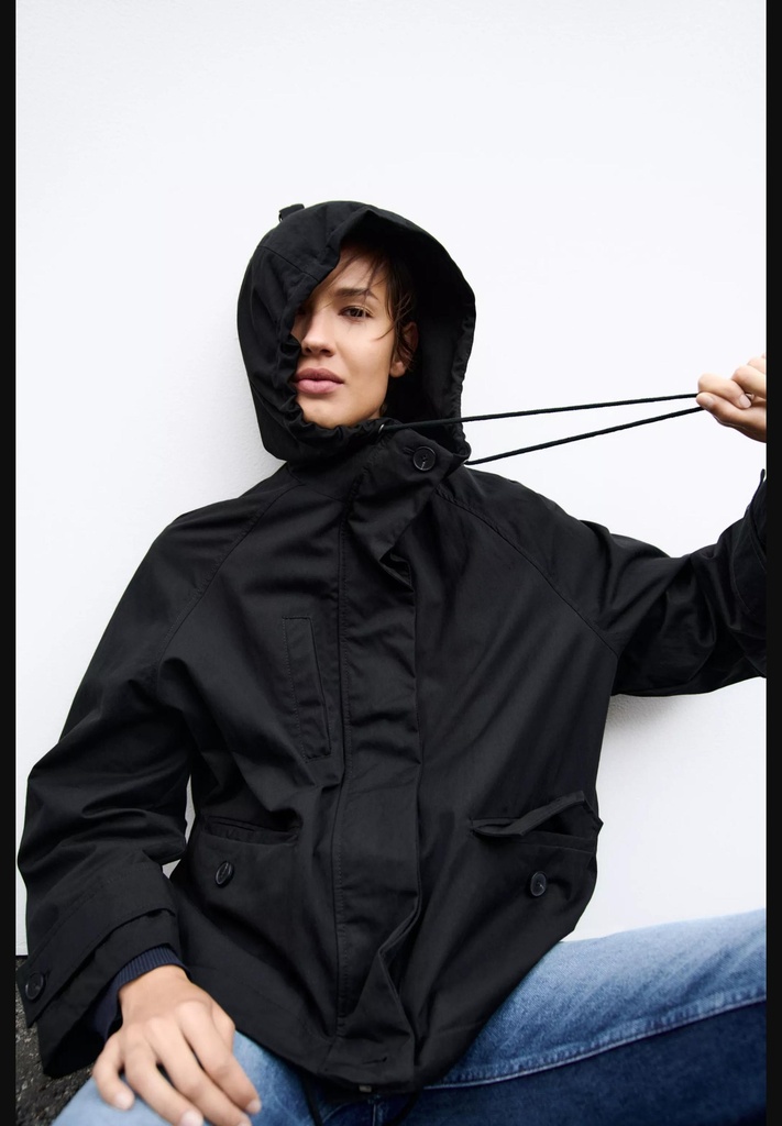 Водоотталкивающая куртка с капюшоном из коллекции zw ZARA 0518/245