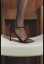 Босоножки из искусственной кожи с ремешком ZARA 1309/410