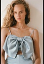 Атласный укороченный топ с бантом ZARA 4772/160
